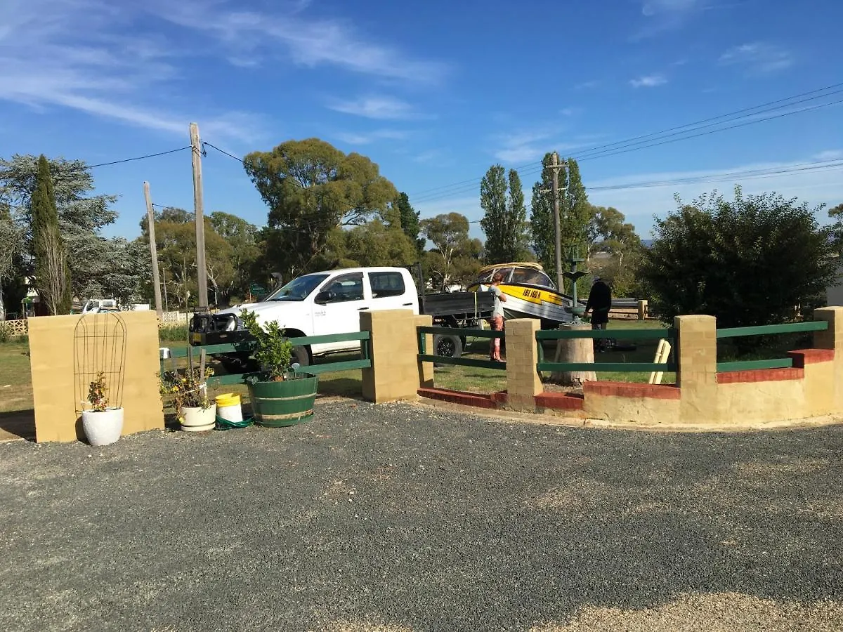 Alpine Country Motel Plus Free Coffee Cooma