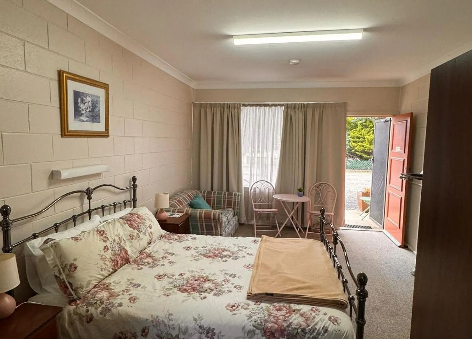 Alpine Country Motel Plus Free Coffee Cooma