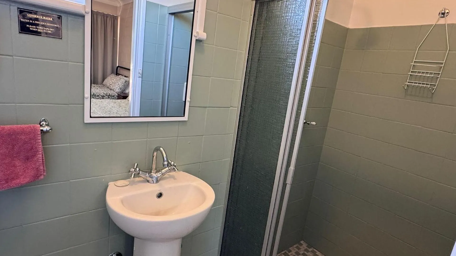 Alpine Country Motel Plus Free Coffee Cooma