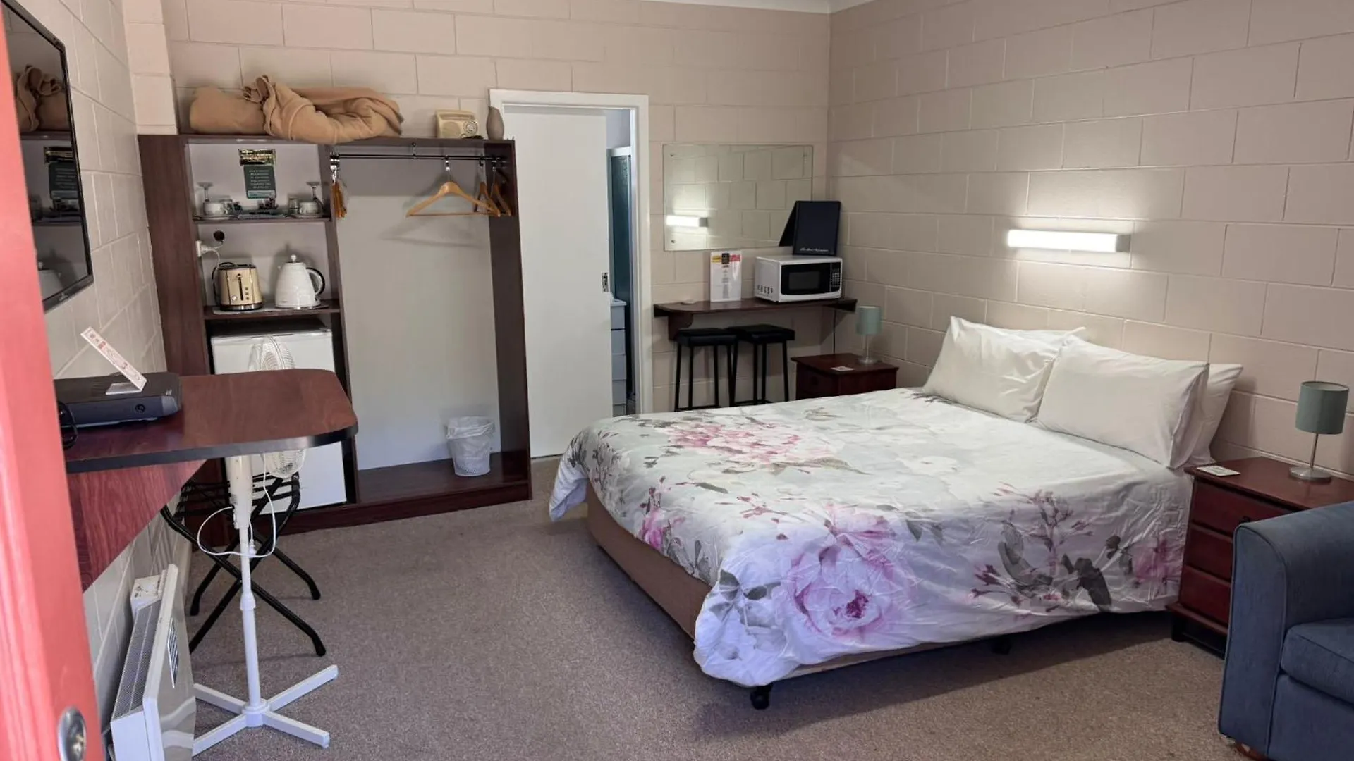 Alpine Country Motel Plus Free Coffee Cooma