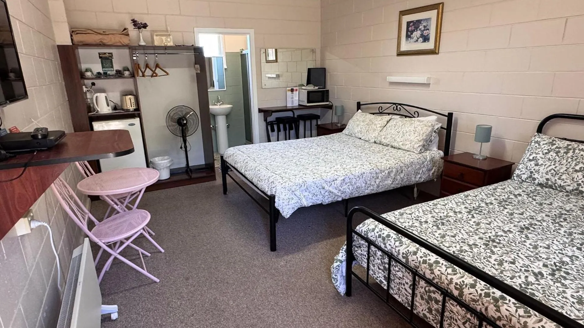 ***  Alpine Country Motel Plus Free Coffee Cooma Australia